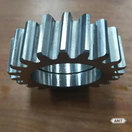 8-28 shows the wedge shape of the gear teeth end face.png